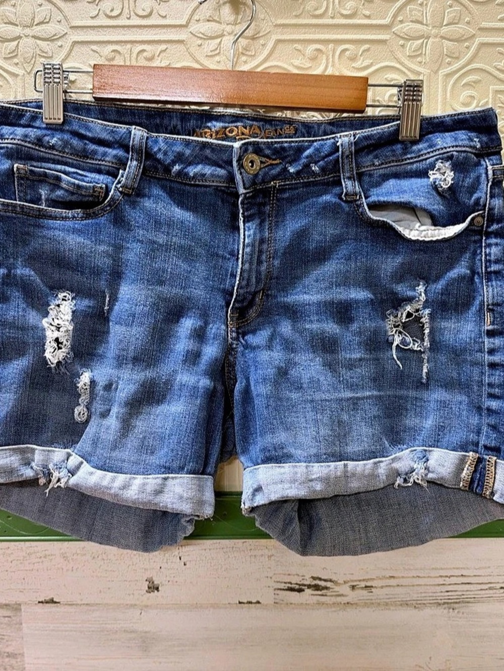 Arizona Jean Co. Distressed Denim Jean Shorts Size 15 Blue